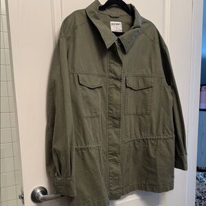 Like New! Old Navy Utility Jacket in Olive Green women 2X